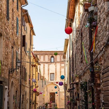 Borgo Di Caldana Accoglienza Turistica Diffusa 外观 照片