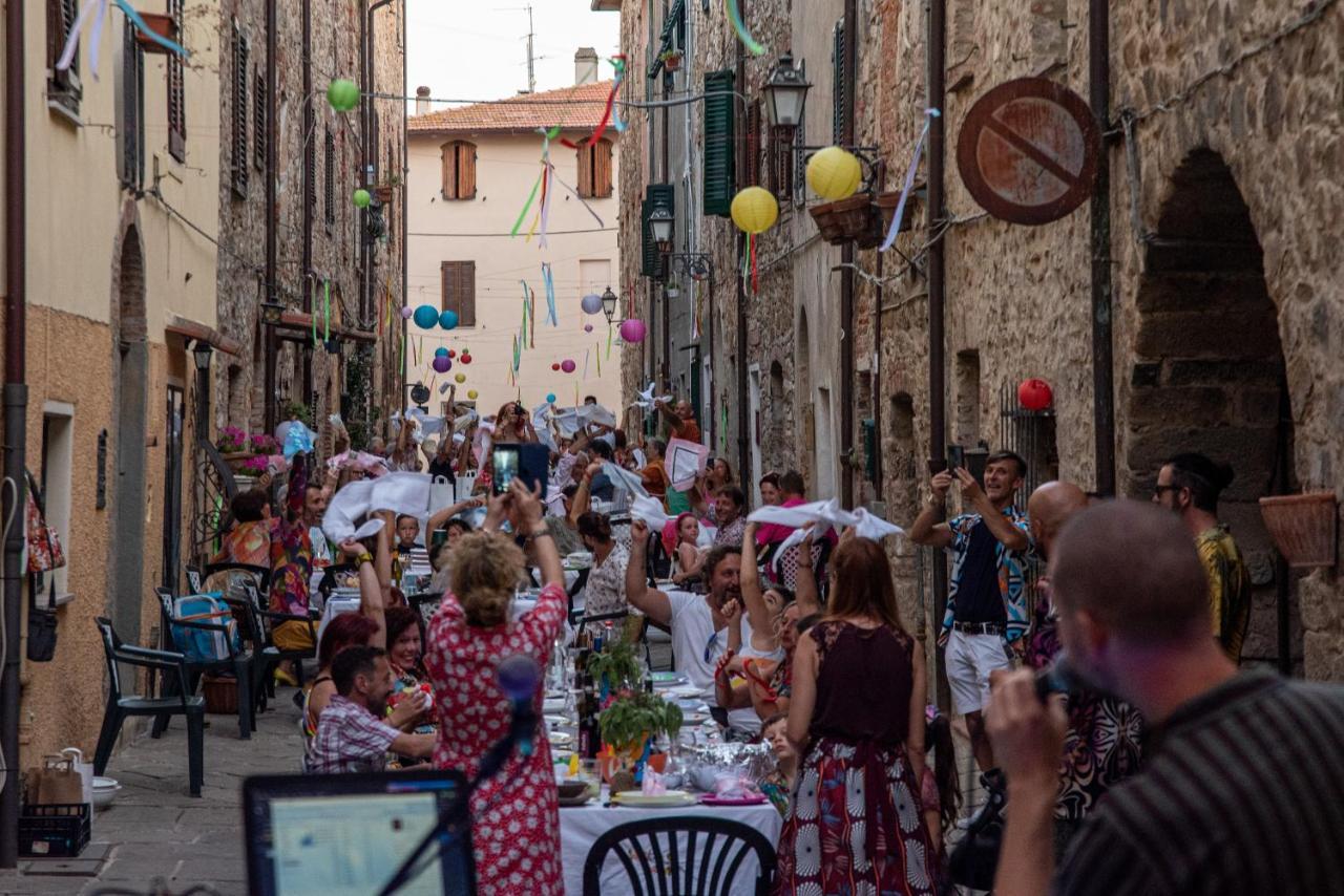 Borgo Di Caldana Accoglienza Turistica Diffusa 外观 照片